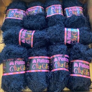 NWT Patons Cha Cha Yarn. 10 skeins Black